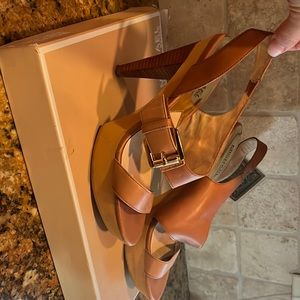 Michael Kors Platform Sandal Heels Camel Tan Logo 6 Leather Women Shoes